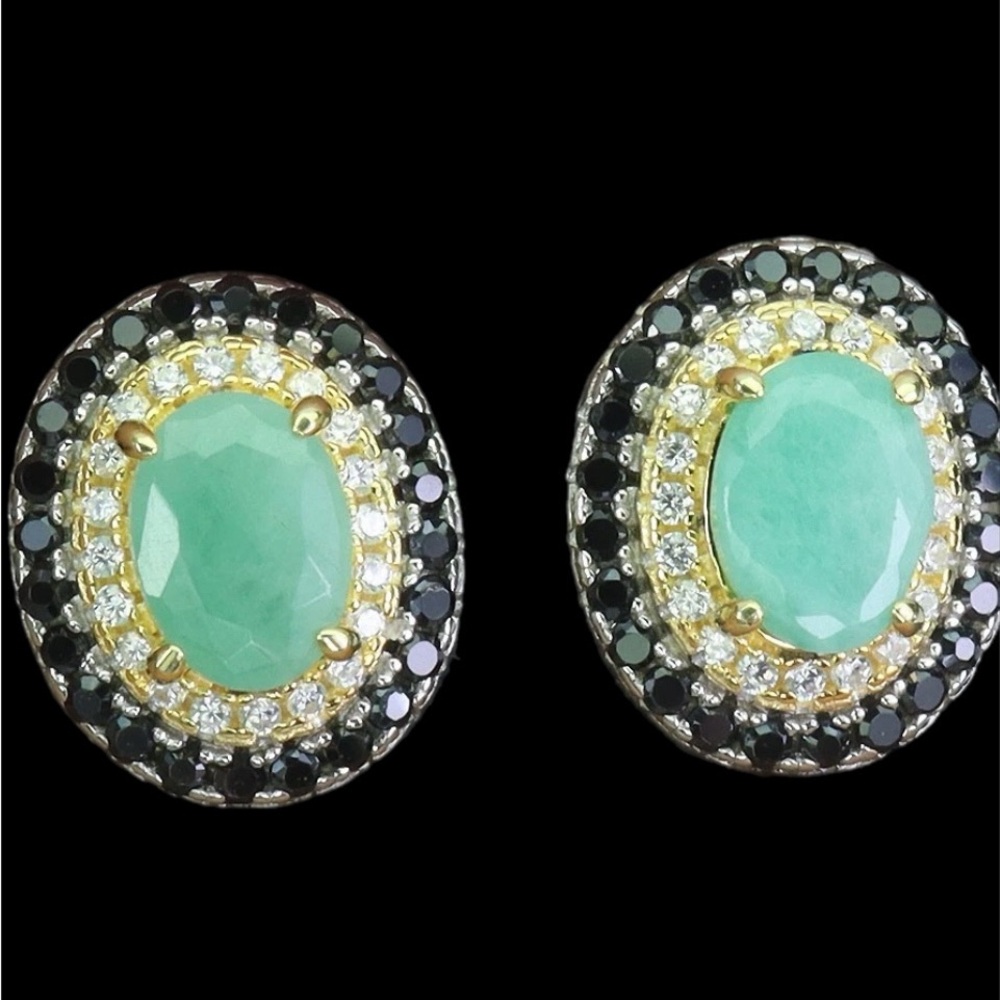Exceptionally Elegant Genuine Emerald & Black Spinels Earrings - Picture 2 of 3